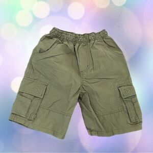 Wes and Willy Olive Green Cargo Shorts Kids Size 4 / 4T
